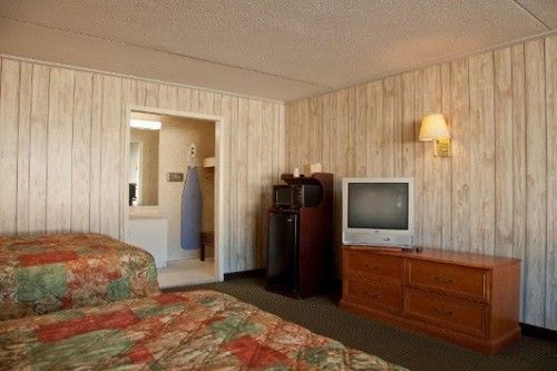 Mount Vernon Inn Съмтър Стая снимка