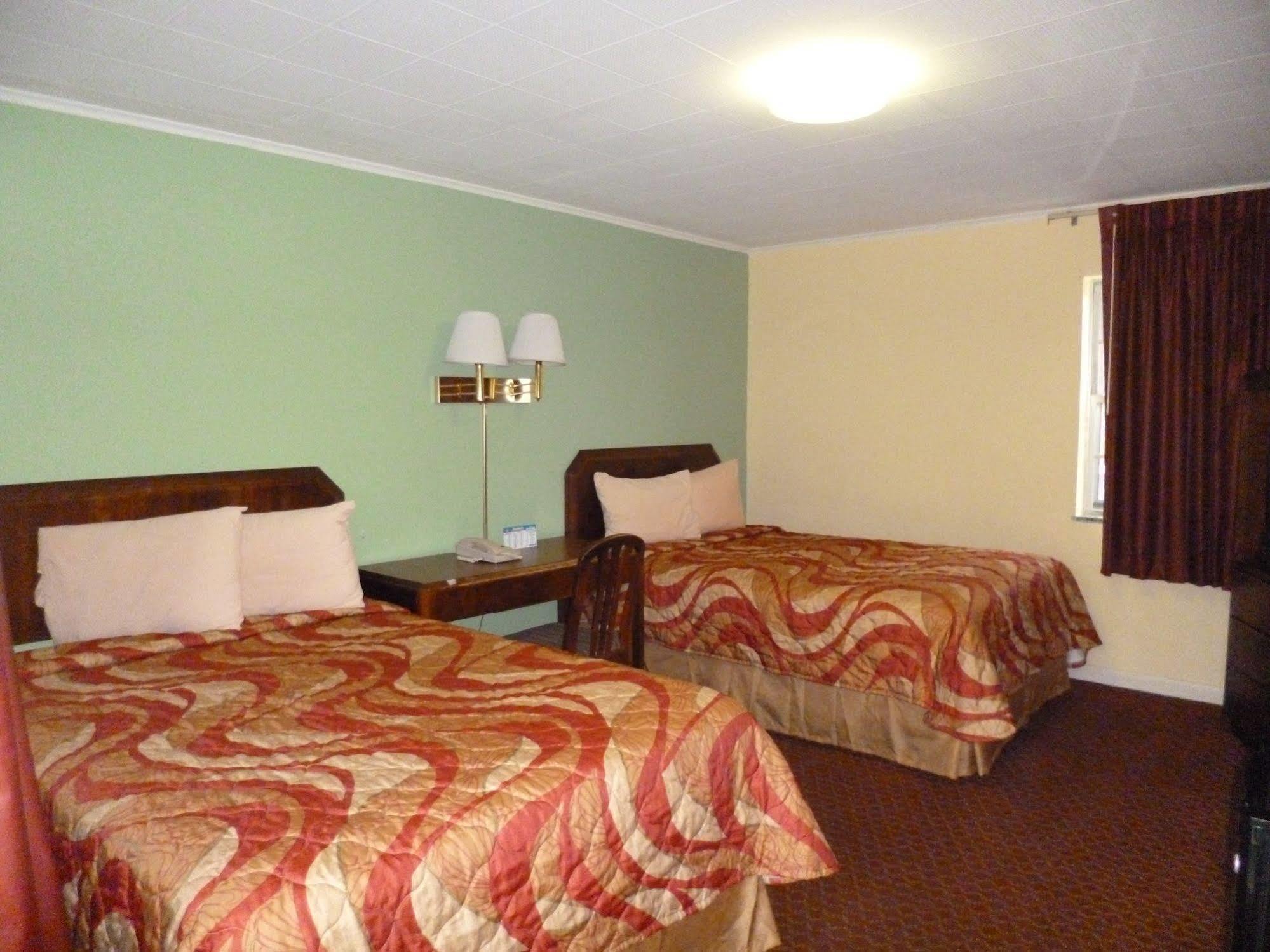 Mount Vernon Inn Съмтър Екстериор снимка